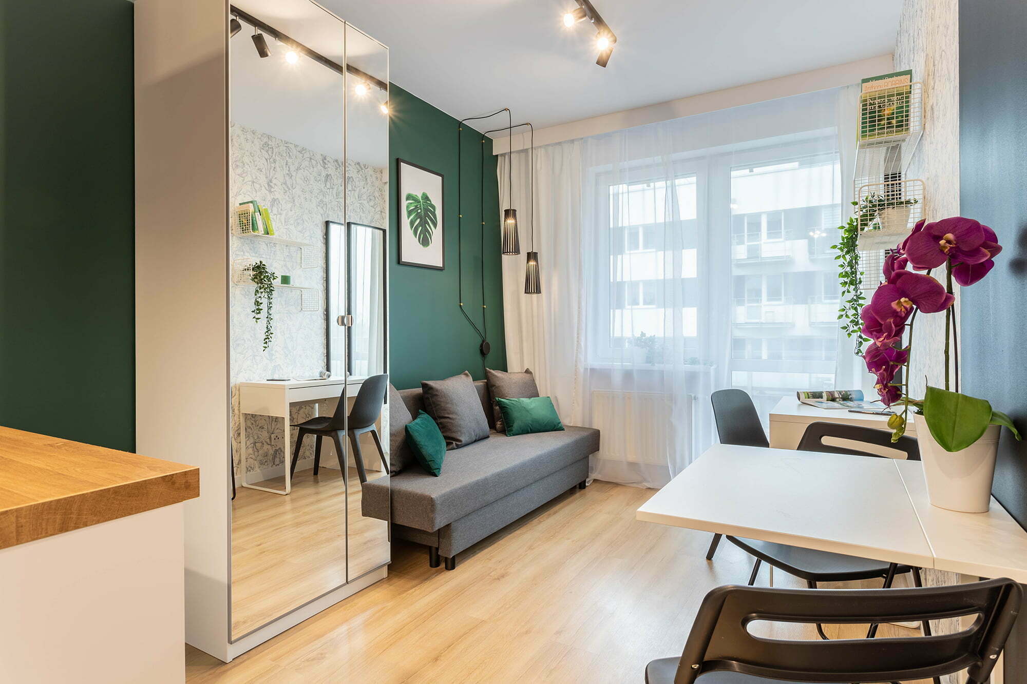 salon mały butelkowa zieleń nowoczesny aranżacja Beata Kołodziejczyk